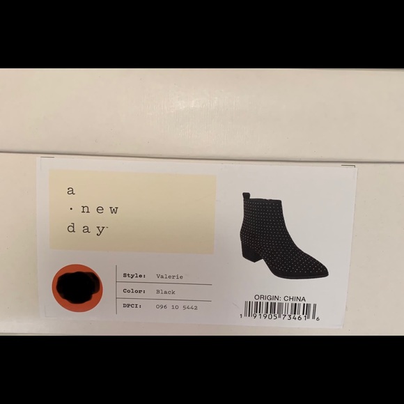 NEW! Studded Valerie Ankle Booties - Picture 8 of 8